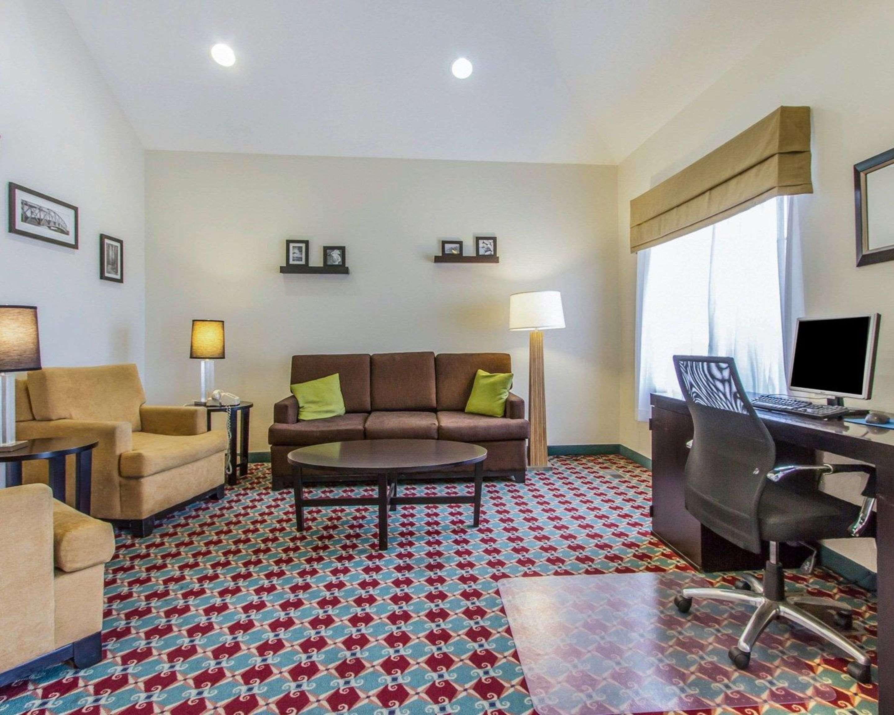 Rodeway Inn Fremont Buitenkant foto