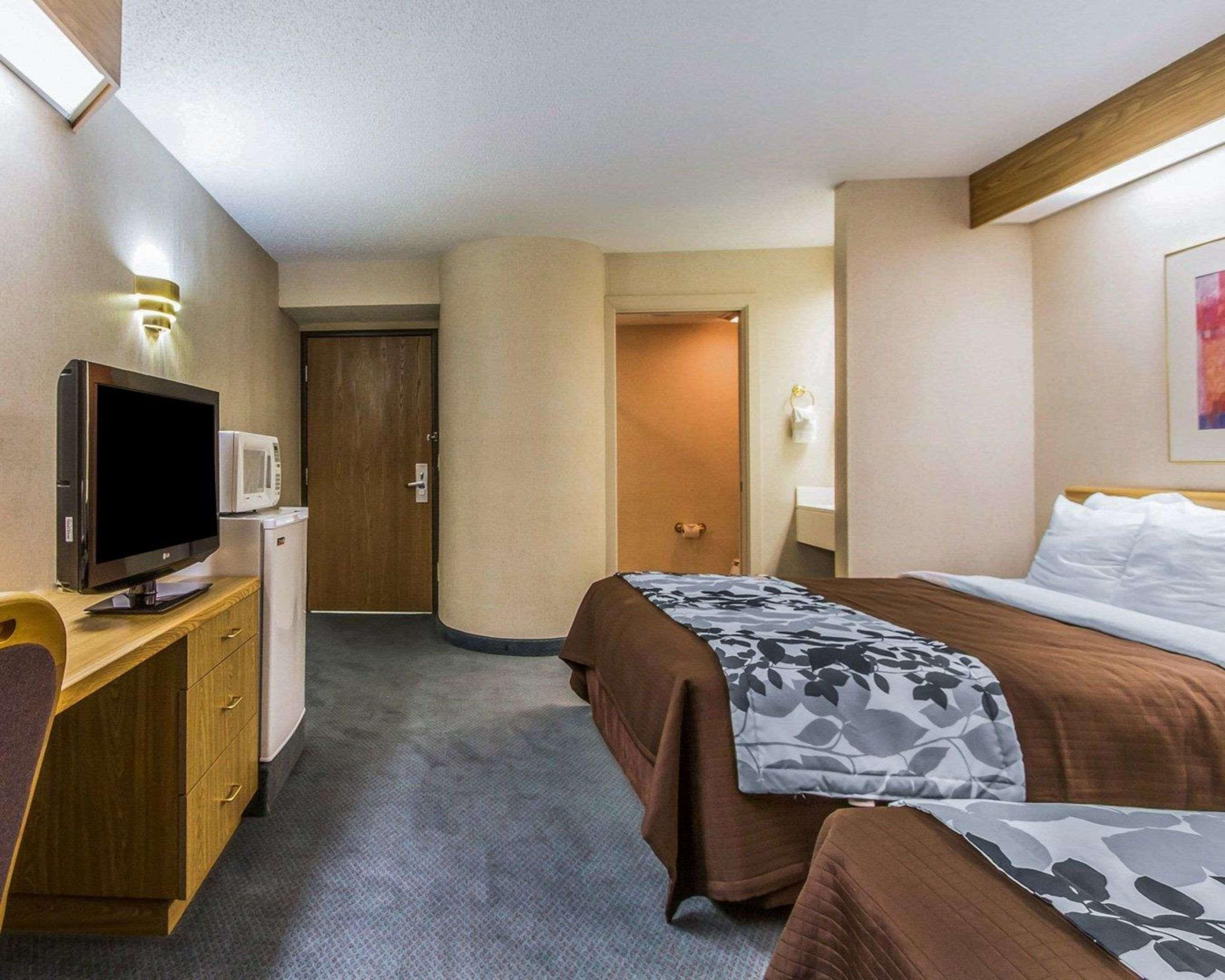 Rodeway Inn Fremont Buitenkant foto