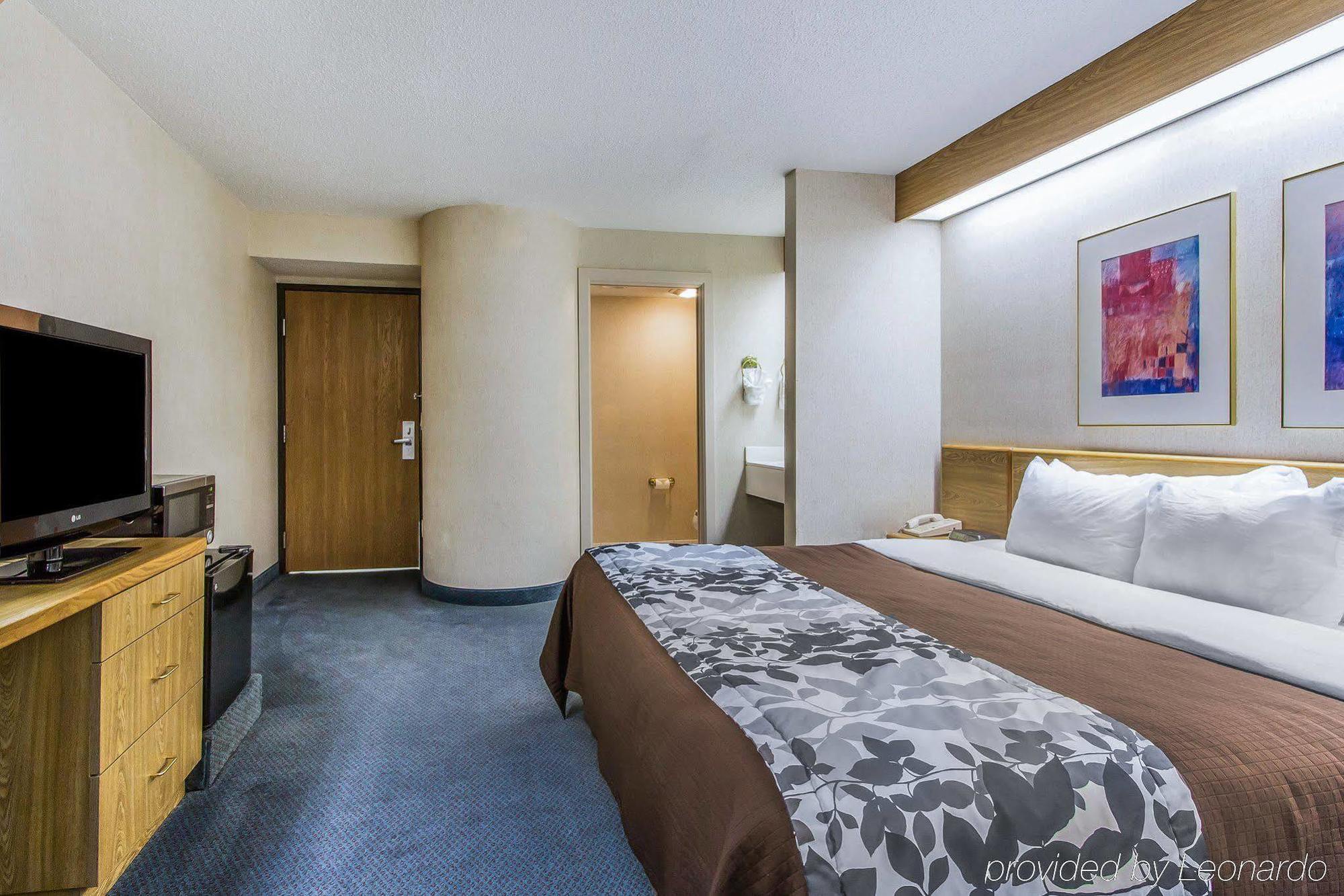 Rodeway Inn Fremont Buitenkant foto